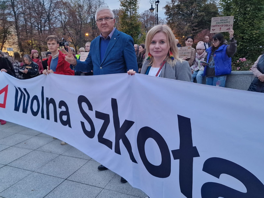 Lex Czarnek wraca, bo opozycji nie chciało się głosować