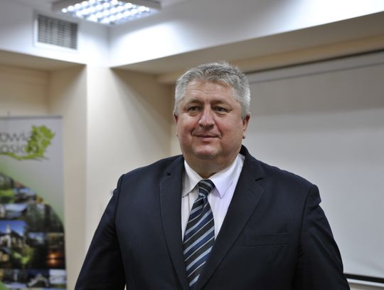 Łosice: Radni PiS i PSL obronili starostę