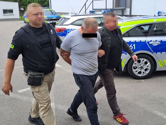 Łuków. Plantacja grzybów i konopi w centrum miasta [ZDJĘCIA]