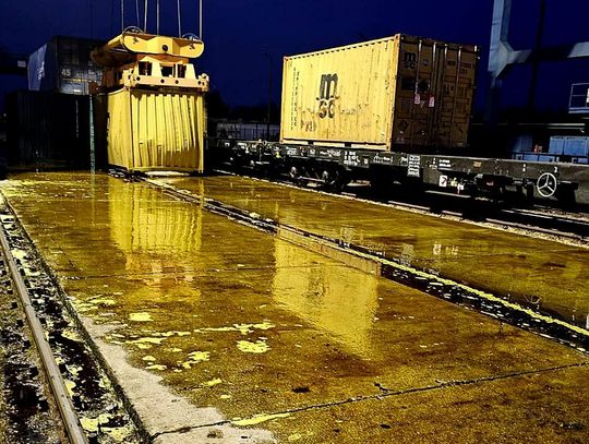 Małaszewicze. Wyciek oleju na terminalu [ZDJĘCIA]
