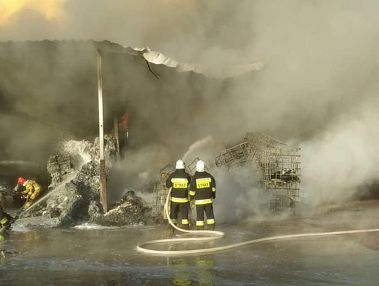 Międzyrzec Podlaski: Groźny pożar w fabryce ciastek