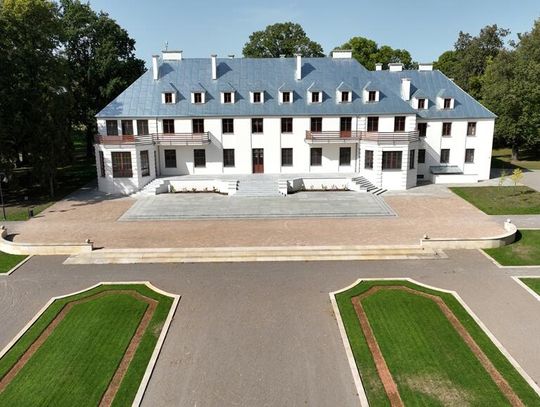 Międzyrzec Podlaski. Izba w pałacu