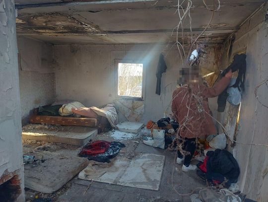 bezdomni międzyrzec podlaski mops policja pustostany zima