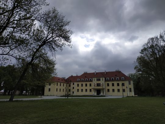 Międzyrzec Podlaski: Wyższa uczelnia w pałacu Potockich
