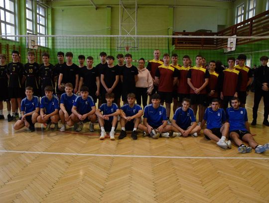 Międzyrzeckie LO u siebie najlepsze