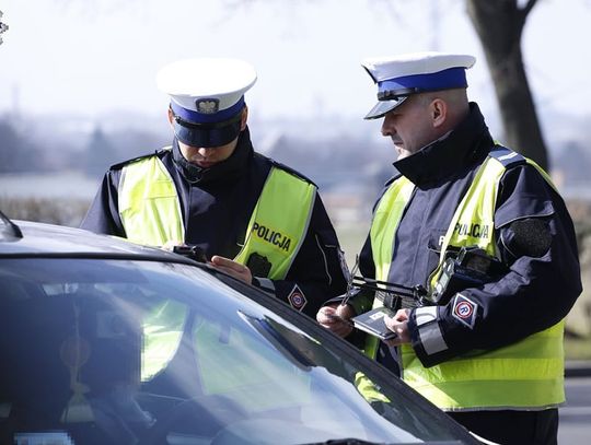 Mniej wypadków, ponad setka pijanych kierowców. Policja podsumowała majówkę