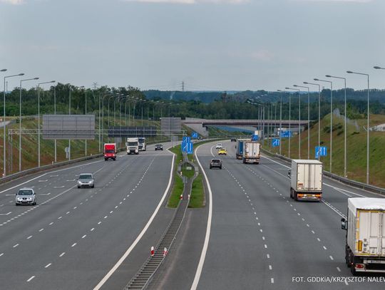 Najtłoczniej na drogach jest w... Policzyli każdy pojazd