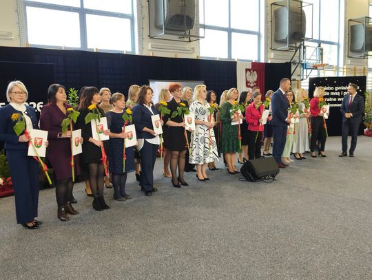 Nauczyciele nagrodzeni, uczniowie wyróżnieni (LISTA NAGRODZONYCH NAUCZYCIELI)