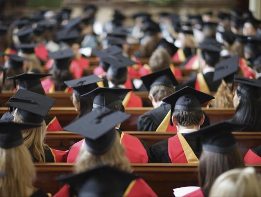 Nie tylko adwokaci i sędziowie – jak studiowanie prawa otworzy Ci drzwi do kariery z sukcesem? Nie tylko adwokaci i sędziowie – jak studiowanie prawa otworzy Ci drzwi do kariery z sukcesem?