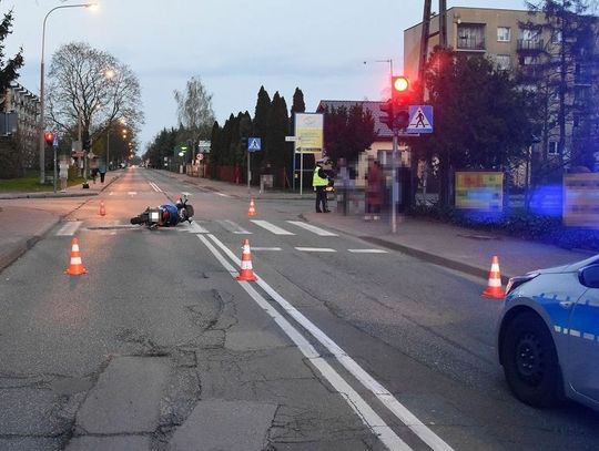 Nie ustąpił pierwszeństwa motocykliście. Mężczyzna jest w szpitalu