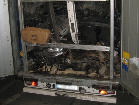 Niebezpieczne odpady w ciężarówce