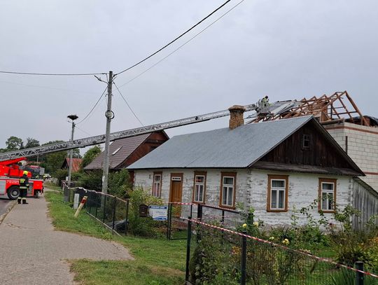 Rakieta czy dron? Rodzina z Wyryk czeka na nowy dom i odpowiedzi