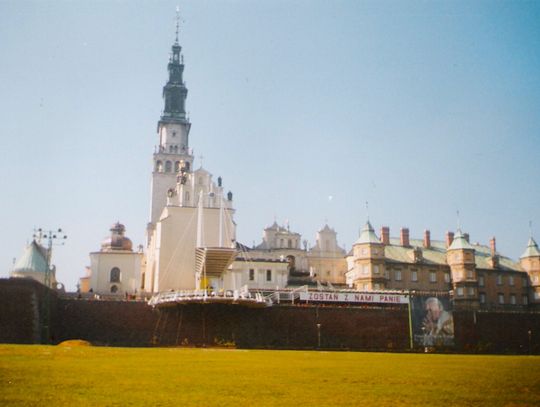 Nocleg za „Bóg zapłać”? Sanktuaria czyszczą portfele pielgrzymów