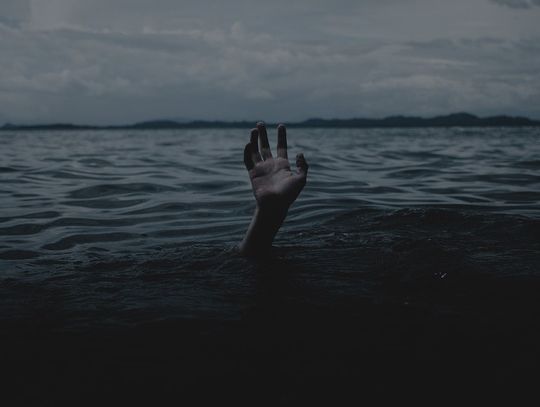 Nocna akcja ratunkowa. Nad zalewem topiła się nastolatka