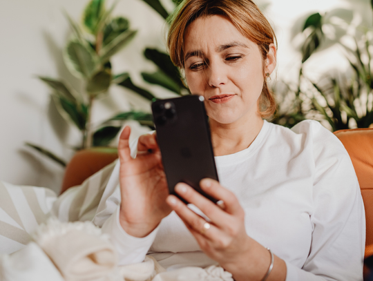 Nowa metoda oszustów na BLIK – sztuczna inteligencja w akcji