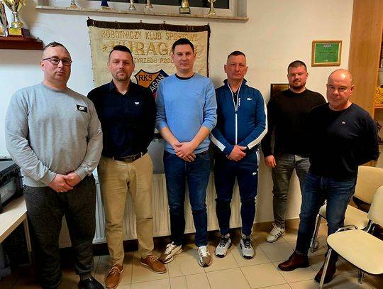 Nowy zarząd, koordynator i porażka w sparingu. Nowy zarząd, koordynator i porażka w sparingu.