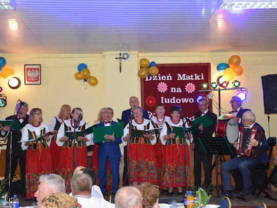 O matkach. Biesiadnicy zaprosili gości na wspólną zabawę [ZDJĘCIA]