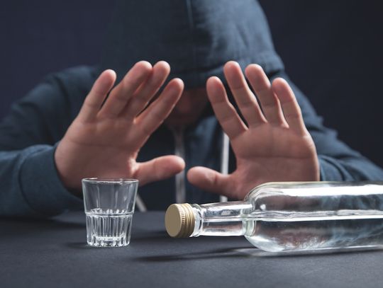 Odtrucie alkoholowe – na czym polega?