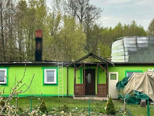 Ogień zabrał im dorobek życia. Sąsiedzi i gmina Siedliszcze jednoczą siły, by pomóc pani Krystynie i jej córce