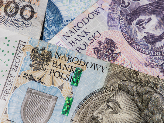 Pierwsze renty wdowie trafiły już do emerytów. Odmowy też