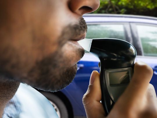 Pijani kierowcy tracą swoje auta. Kto na tym zarabia?