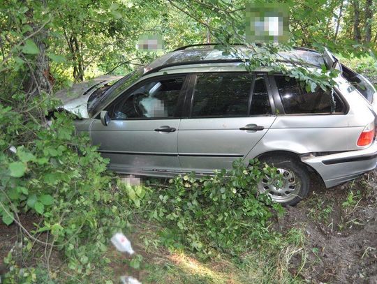 Pijany rajd w Drelowie. Kierowca BMW wylądował w szpitalu