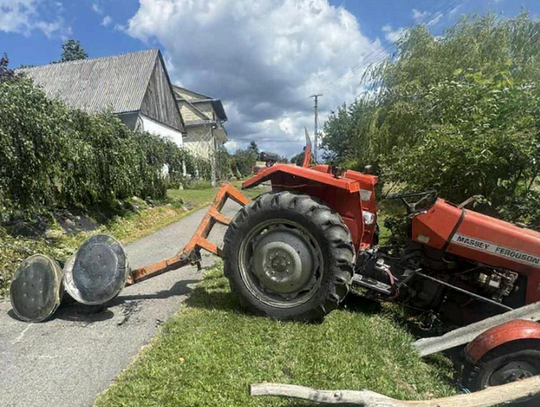 Pijany traktorzysta za kółkiem