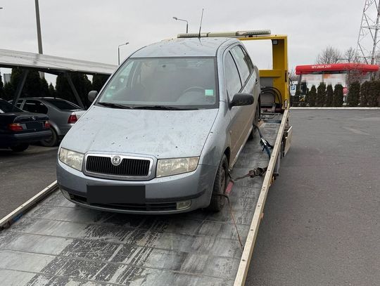 Pijany uciekał przed policją. Gonili go z Hruda do Białej Podlaskiej pijany kierowca dożywotni zakaz prowadzenia aut auto skoda policja pościg hrud biała podlaska