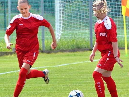 Piłkarki AZS PSW Biała Podlaska walczyły z mistrzyniami Polski
