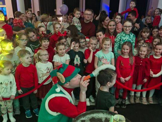 mikołaje impreza dzieci zabawa piszczac