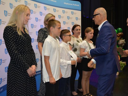 Międzyrzec Podlaski. Oni wygrali konkursy przedmiotowe [WYNIKI, ZDJĘCIA]