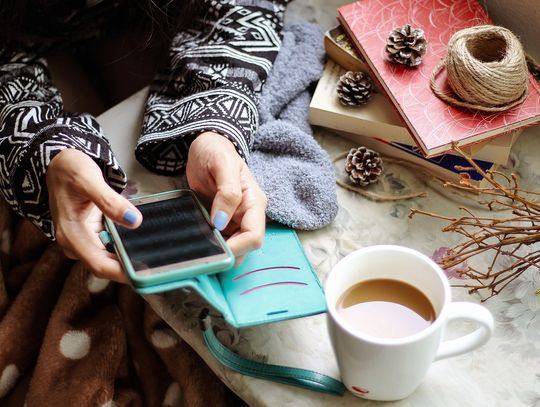 Podszyli się pod koleżankę. 40-latka straciła oszczędności