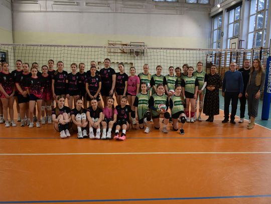 Półfinał wojewódzki w siatkówce dziewcząt – szkoły podstawowe