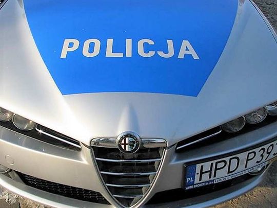 Policjanci pilotowali auto z chorym dzieckiem