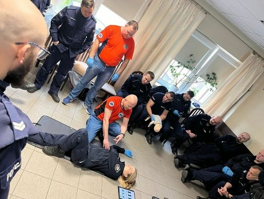 Policjanci szkolili się pod okiem bialskich ratowników