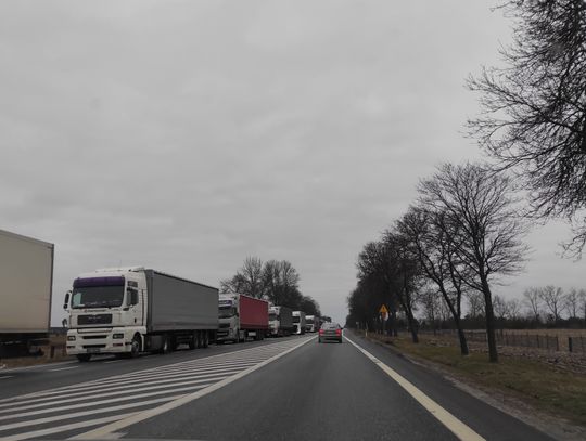 Ponad 1500 ciężarówek w kolejce do granicy w Koroszczynie