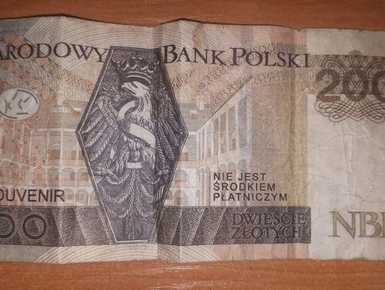 Powiat parczewski: Zapłacił za paliwo zabawkowym banknotem