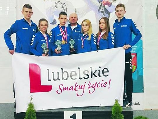 Powiat radzyński: Kluby sportowe z grantem ministra