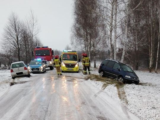 Powiat radzyński: Ślizgawka na drodze. Troje dzieci w szpitalu