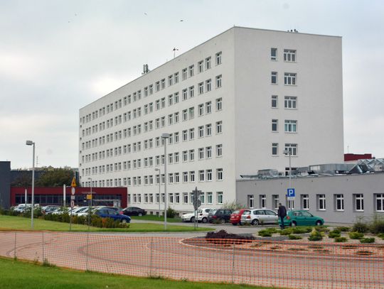 Poza prawem: Jedno umorzone, drugie czeka