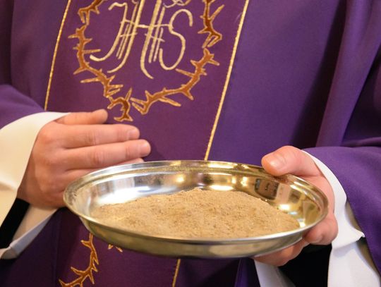 Poza prawem: Ksiądz podejrzany o kilkukrotne zgwałcenie młodej kobiety