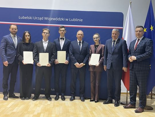 Radzyńscy uczniowie ze stypendiami premiera