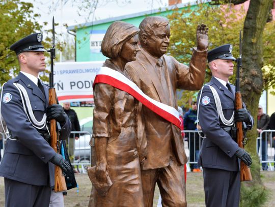 Sąd za wybryk pod pomnikiem