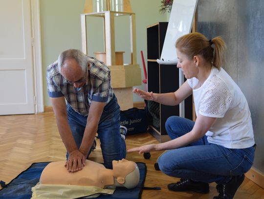 Seniorzy z Międzyrzeca uczyli się ratować życie