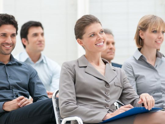 Służby BHP: Bezpieczeństwo, które nigdy nie idzie na urlop!