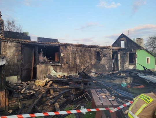 Stracił w pożarze dom, teraz chce go odbudować. Możemy mu pomóc