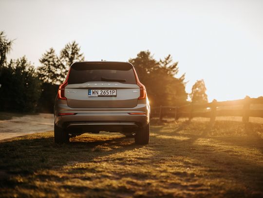 Stres po kolizji? Przejmiemy go od Ciebie. Dzwoń do Volvo