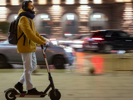 Tysiące niebezpiecznych hulajnóg trafia do Polski