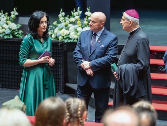 Tablica pamiątkowa w miejscu, którym kiedyś żyli Żydzi? Nie każde miasto i gmina się zgadzają