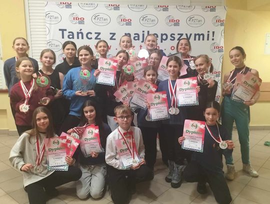 Biała Podlaska: Tancerze DAS przywieźli z ogólnopolskiego turnieju medale i puchary!